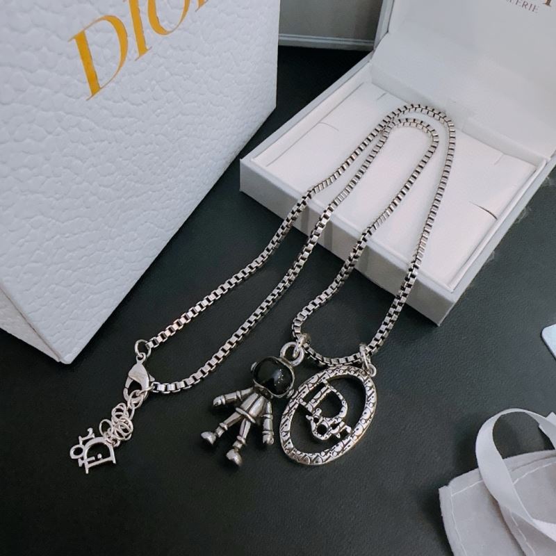 Christian Dior Necklaces